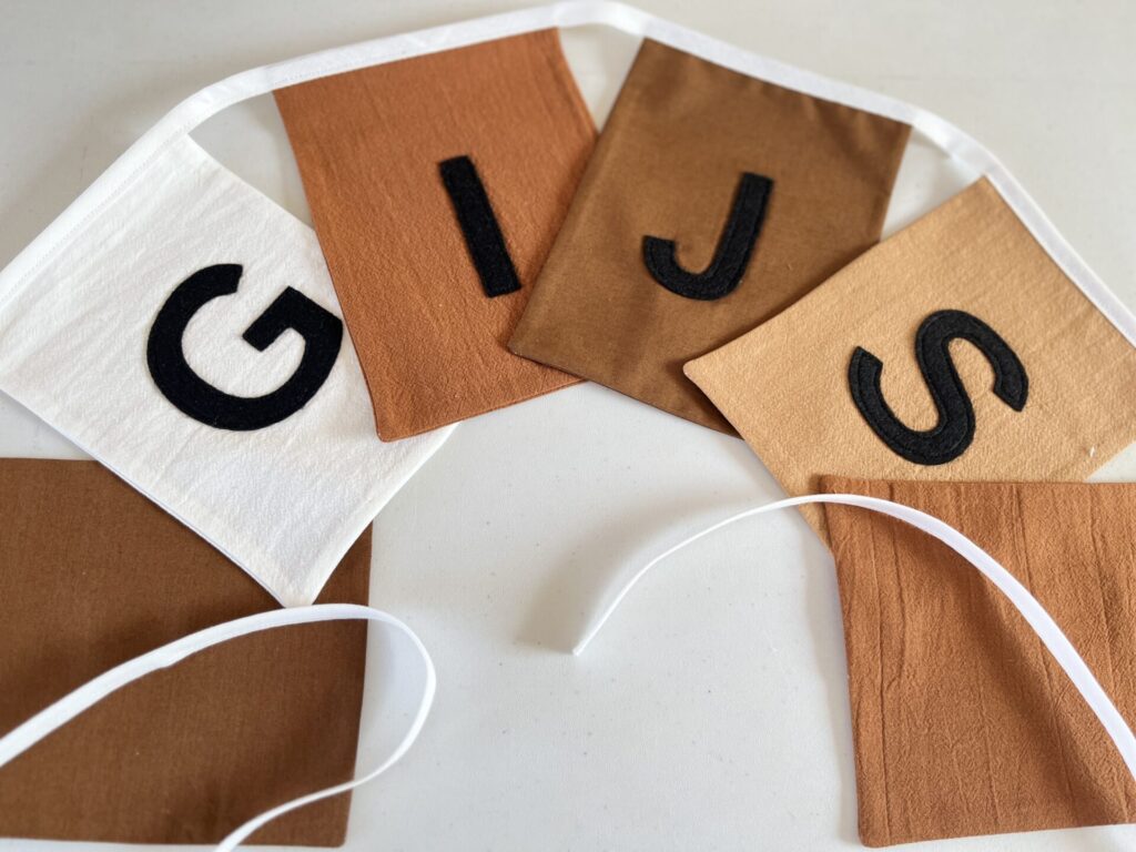 85.Gijs